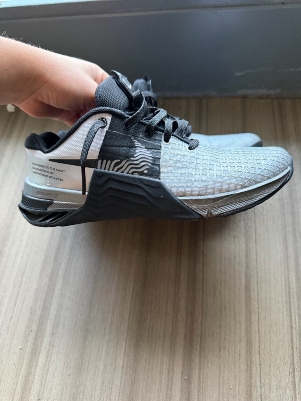 Nike Metcon 8 Premium Women's Training Shoe - White, Black, Iridescent